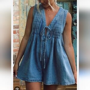 Veveret Mineral Washed Front Pleated Denim Romper Sz Medium